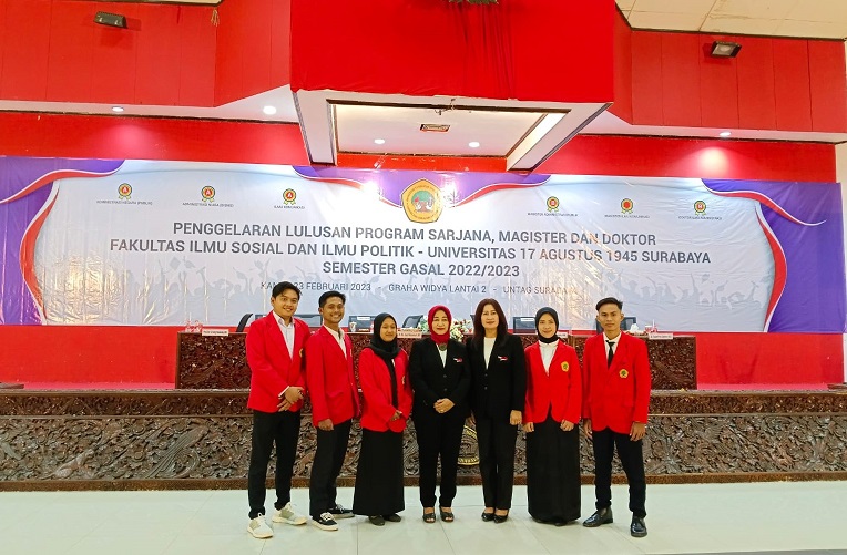 Enam Sarjana Prodi Adbis Jadi Bagian Penggelaran Lulusan Fisip Periode Gasal 2022/2023