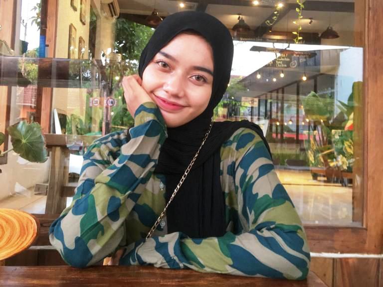 Winda Dwi Membantu Perekonomian Lingkungan Sekitar Melalui Bisnis Thrift Shop
